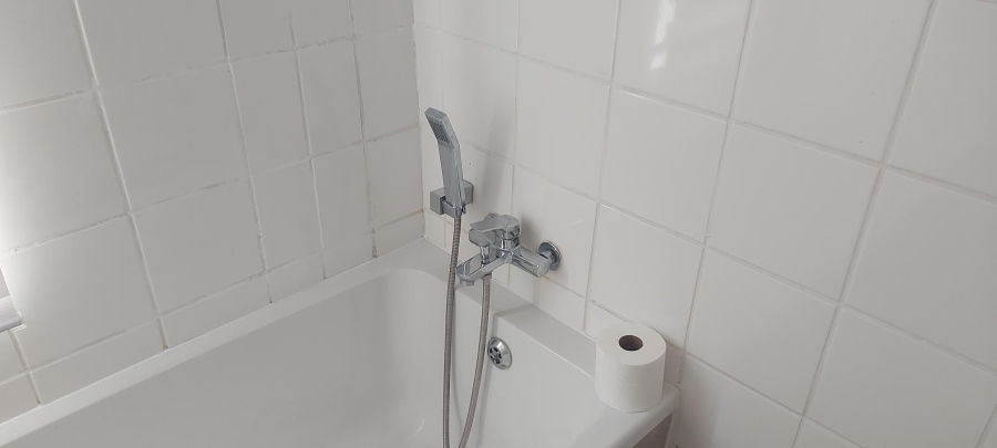 To Let 2 Bedroom Property for Rent in The Connifers Western Cape